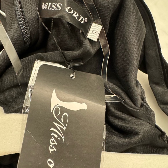 BLACK One Shoulder Sequined Gown W/ High Slit New - Picture 5 of 5